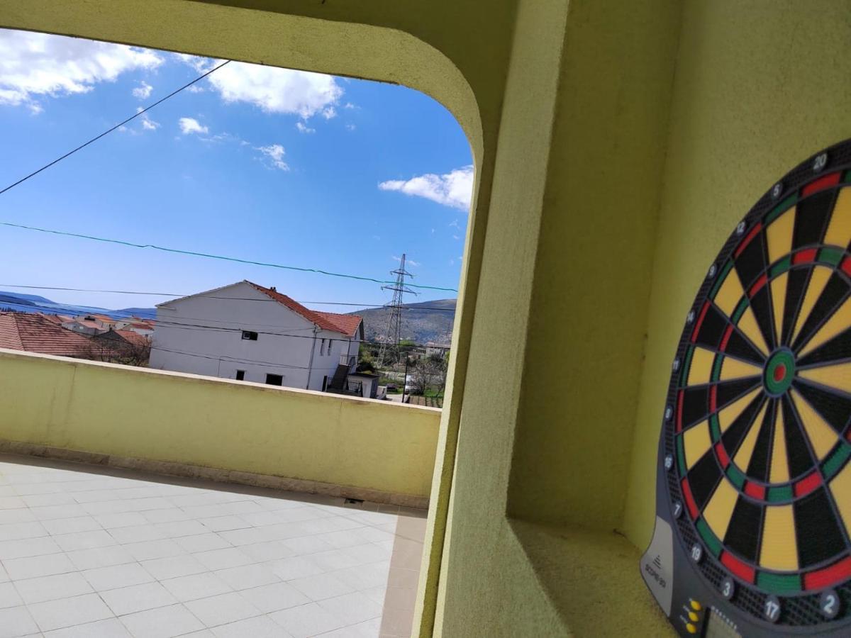 Apartman Memories Трогир Екстериор снимка