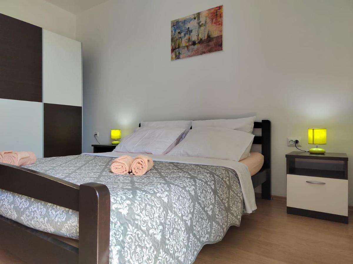 Apartman Memories Трогир Екстериор снимка