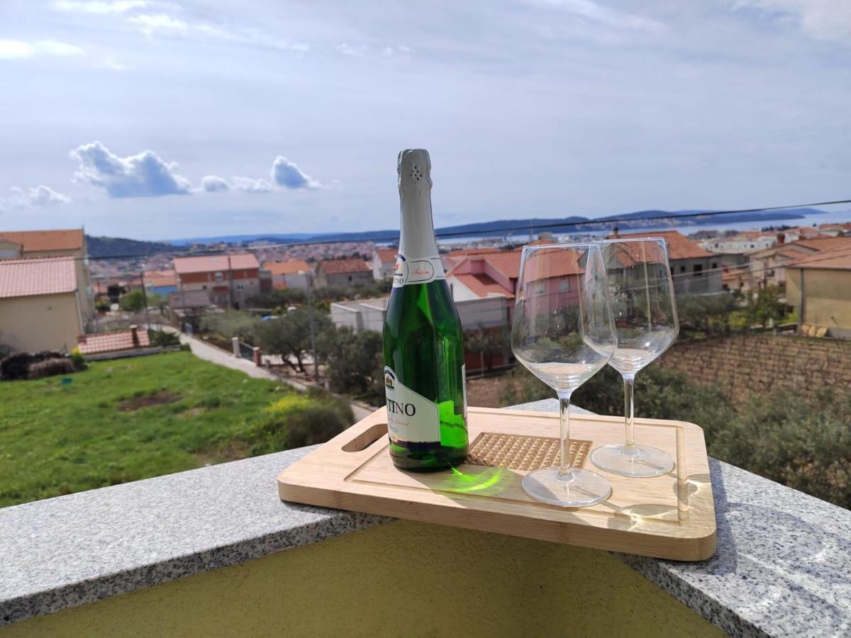 Apartman Memories Трогир Екстериор снимка