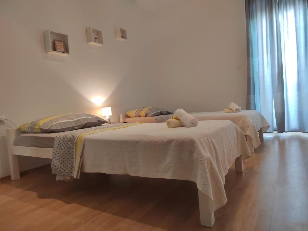 Apartman Memories Трогир Екстериор снимка