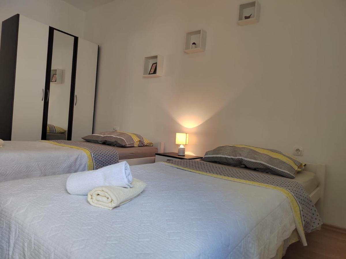 Apartman Memories Трогир Екстериор снимка