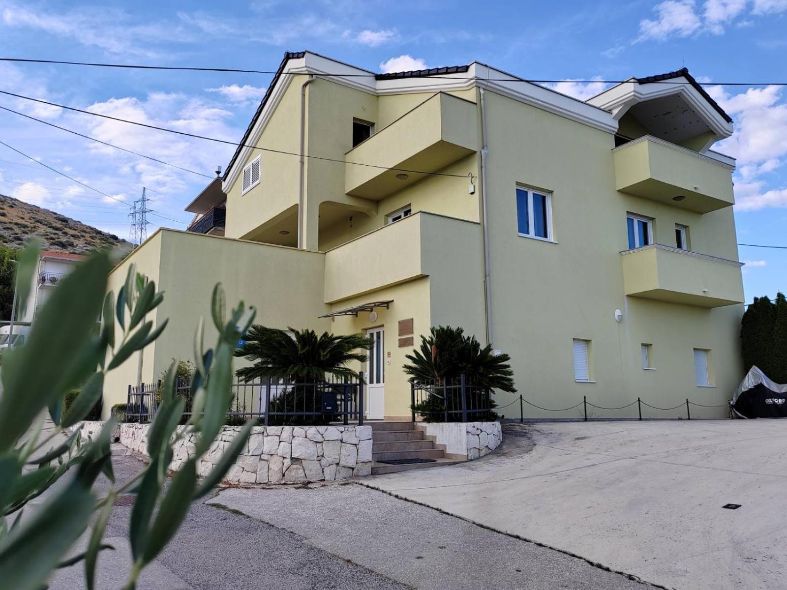 Apartman Memories Трогир Екстериор снимка